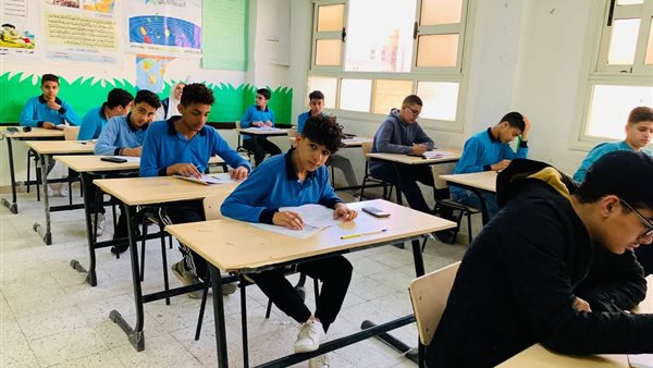 مواعيد امتحانات الفصل الدراسي الأول 2026 لطلاب الثانوي بالجيزة رسميًا