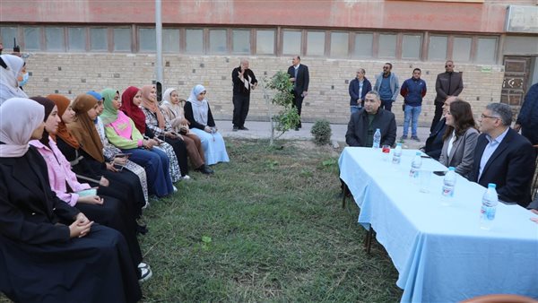 محافظ الجيزة يتفقد مدينة الطالبات بالعجوزة لمتابعة مستوى الخدمات
