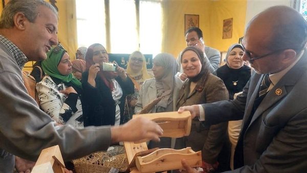 تعليم القاهرة يستضيف تقييم مسابقة التميز في المنتجات الخشبية