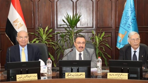 جامعة الإسكندرية تؤكد انتظام امتحانات الفصل الدراسي الأول بكليات الجامعة