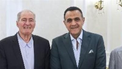 طارق حسين يهنئ حسن مصطفى بفوزه برئاسة الاتحاد الدولي لكرة اليد لولاية سابعة