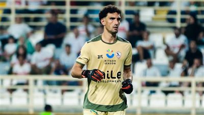 “أزاي ترفض تقعد احتياطي؟”.. أحمد شوبير يفتح ينتقد محمد عواد حارس الزمالك