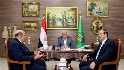 رئيس اتحاد الكونغ فو يبحث إقامة معسكر دولي بالإسماعيلية