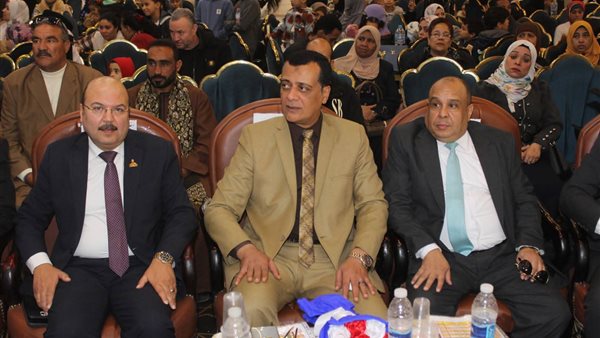 إطلاق منصات التعليم الإلكترونى بمدارس التعليم المجتمعي بسوهاج