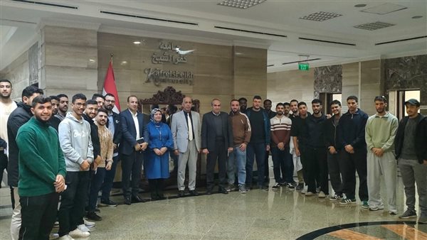 رئيس جامعة كفرالشيخ يلتقي بالطلاب الوافدين ويؤكد على تقديم بيئة تعليمية وخدمية متميزة