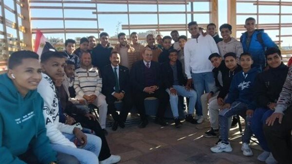 وكيل تعليم قنا يشارك 60 رحلة مدرسية لزيارة كورنيش النيل المطور
