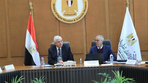 وزير التعليم العالي يترأس اجتماع مجلس الجامعات الأهلية