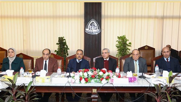 جامعة الزقازيق تعلن جاهزيتها الكاملة لامتحانات الفصل الدراسي الأول