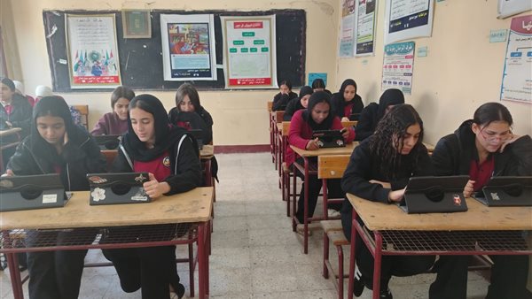 مد فترة امتحان البرمجة والذكاء الاصطناعي حتى السابعة مساءًا