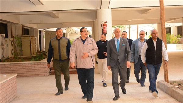 جامعة أسيوط تكثف استعداداتها لانطلاق امتحانات الفصل الدراسي الأول