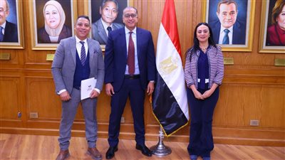 وزيرة التضامن ورئيسة إدارة بنك ناصر الاجتماعي تُكرم قطاعي التركات الشاغرة والعقارات