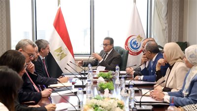 وزير الصحة يتابع تطورات الاتفاقيات الدولية لإنشاء مصنع اللقاحات متعدد المراحل بالتعاون مع صندوق الاستثمار الأوروبي