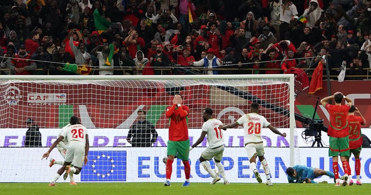 شاهد.. لاعبو المغرب يغادرون الملعب وسط صيحات استهجان