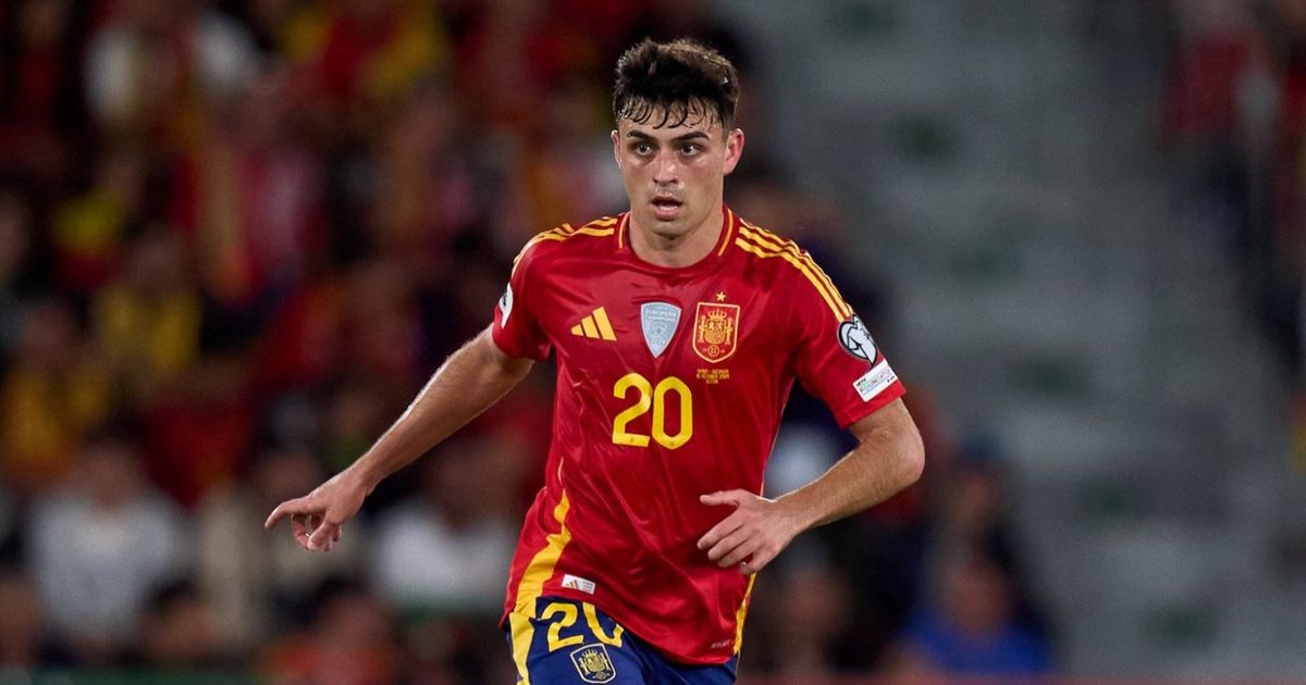 بيدري يتمنى مواجهة محمد صلاح ومزاملة ليونيل ميسي مجدداً