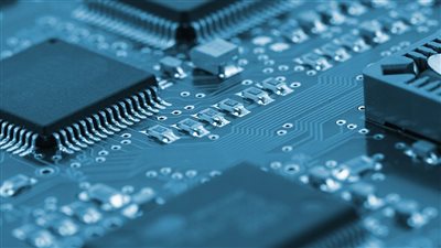 أمريكا تدعم المغرب لإنتاج مادة أساسية لإنتاج الرقائق لتقليل الاعتماد على الصين