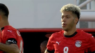 بعد طرد محمد هاني عمر مرموش يغادر مباراة مصر وجنوب أفريقيا ومشاركة إمام عاشور