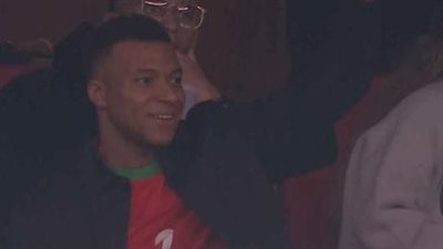 كيليان مبابي لاعب ريال مدريد ومنتخب فرنسا يصل ملعب الأمير مولاي عبد الله لدعم أشرف حكيمي ومنتخب المغرب في أمم أفريقيا