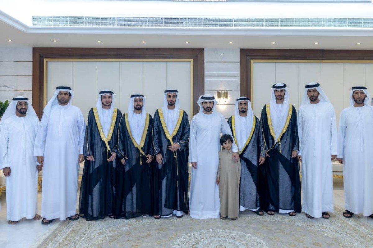 حمدان بن محمد يحضر أفراح الفلاسي