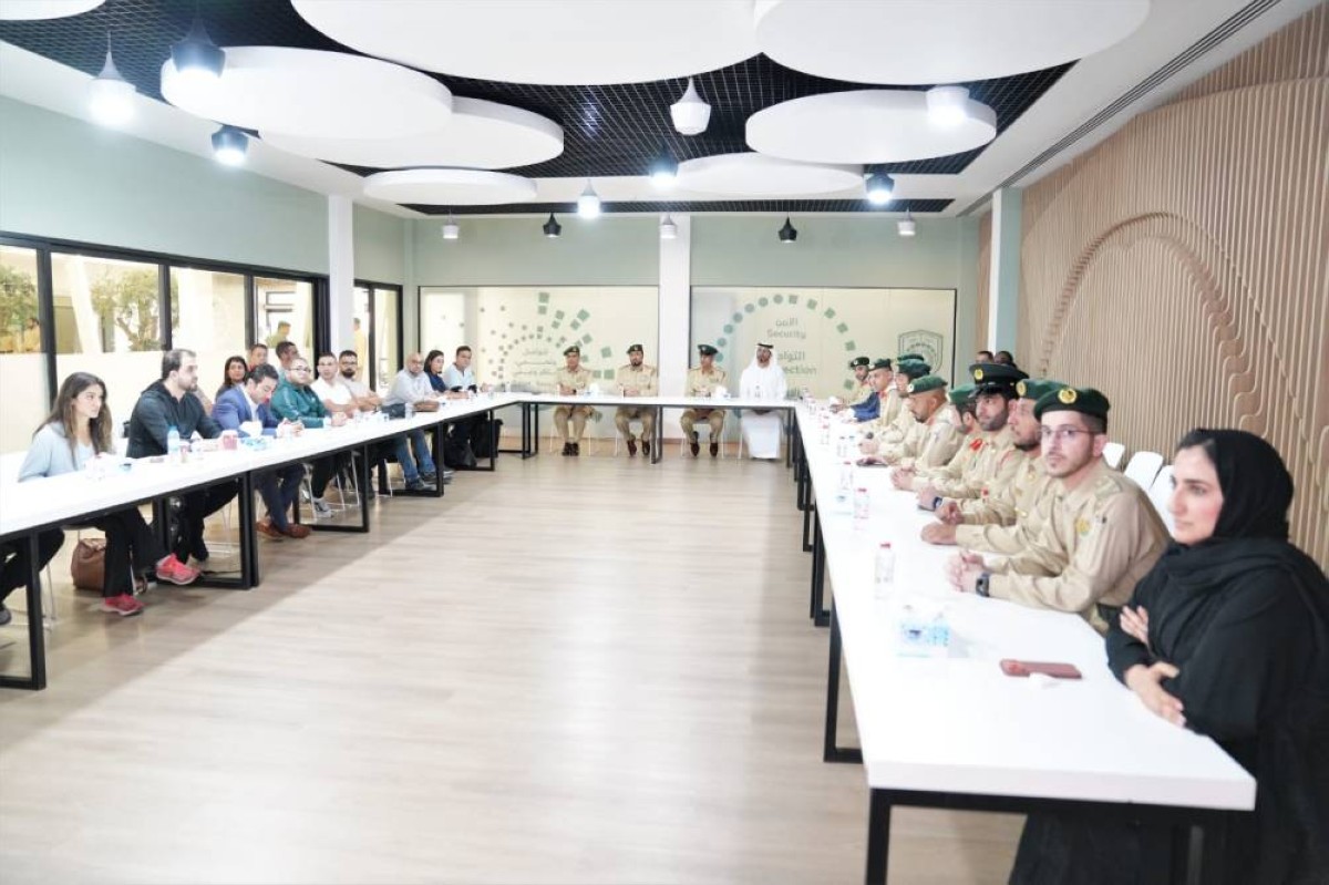 أكاديمية شرطة دبي تعرّف بآليات التصرف المبكر في المواقف الطارئة