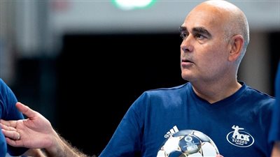 بعد رحيله عن تدريب منتخب مصر.. باستور مديرا فنيا لهانوفر بورغدورف الألماني