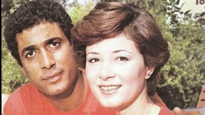 بسبب غبائي.. أحمد زكي يتحدث عن تفاصيل طلاقه من هالة فؤاد في لقاء نادر