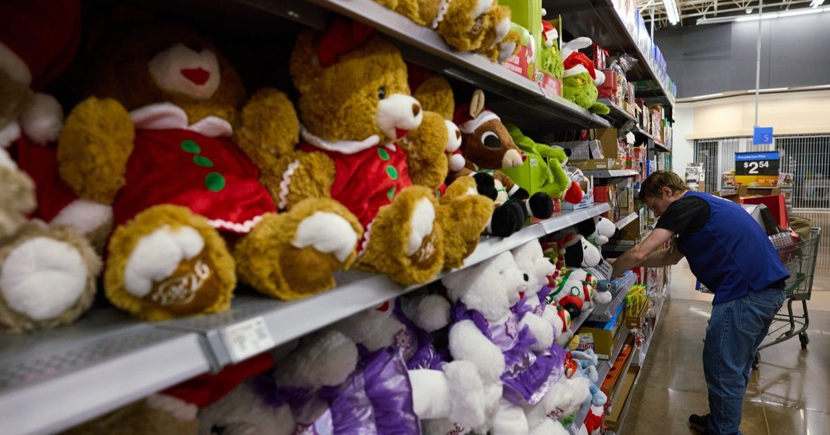 تراجع خطط التسريح بالشركات الأميركية في نوفمبر