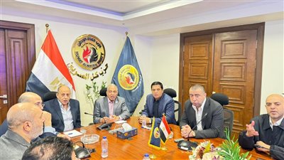 غرفة عمليات حماة الوطن تتابع فرز الأصوات بعد انتهاء التصويت بالدوائر الملغاة