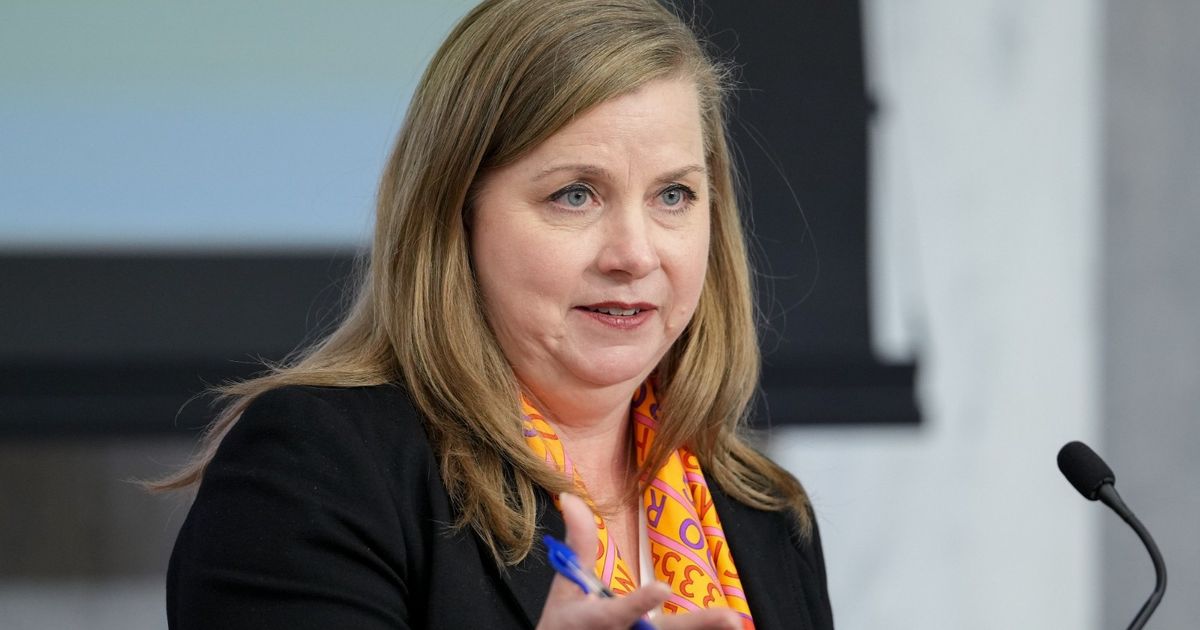 الفيدرالي الأميركي يعتزم وضع قواعد جديدة للبنوك والعملات المستقرة