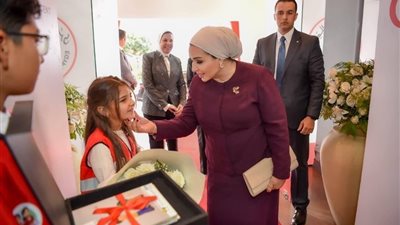 عمل يثمر عطاء يتجدد هو شعارنا اليوم للهلال الاحمر المصري