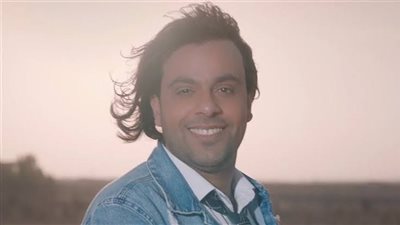 الفنان أحمد صلاح