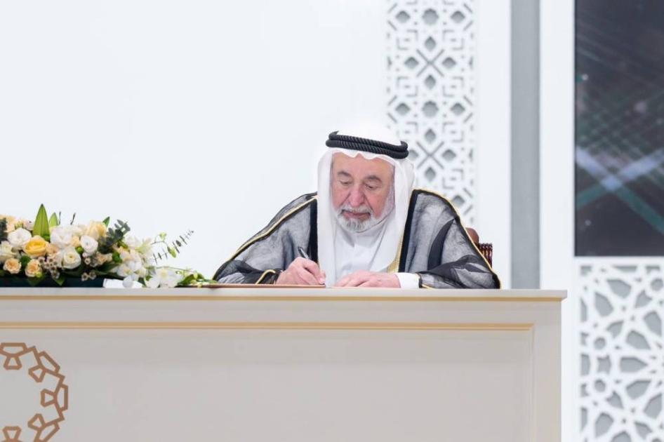 حاكم الشارقة يعتمد الهيكل التنظيمي للحرس الأميري