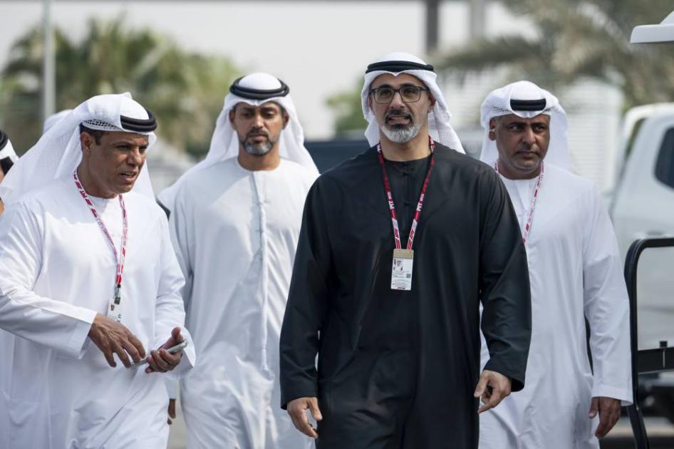 خالد بن محمد بن زايد يشهد فعاليات سباق الفورمولا 1 في نسختها الـ17 (فيديو)