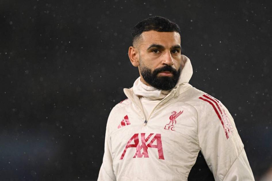 «ليفربول رمى بي تحت الحافلة».. مقابلة محمد صلاح النارية تتصدر العناوين وتثير الجدل