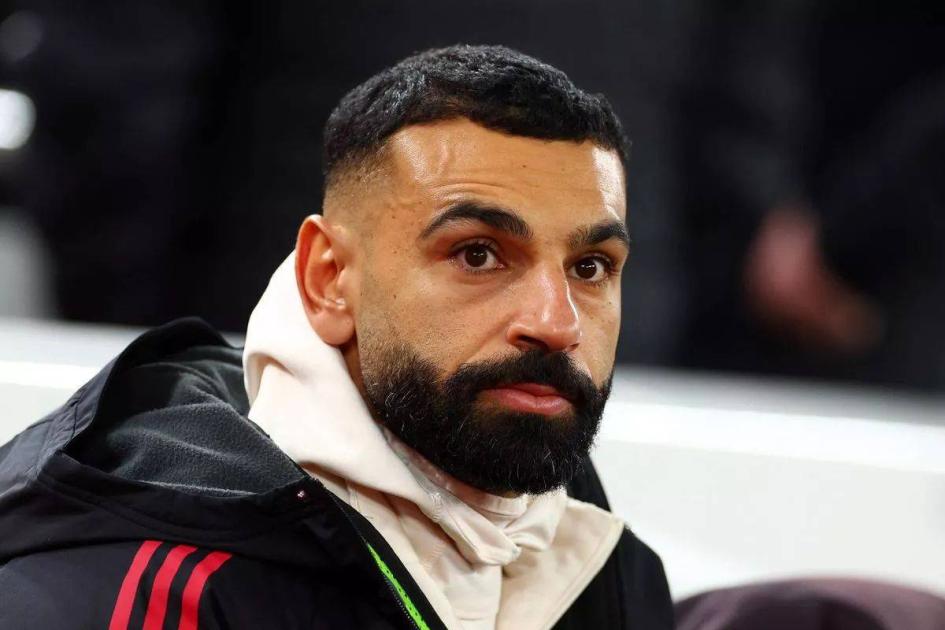 صلاح ينفجر في وجه ليفربول: النادي ألقى بي تحت الحافلة.. وأحدهم لا يريدني بالفريق