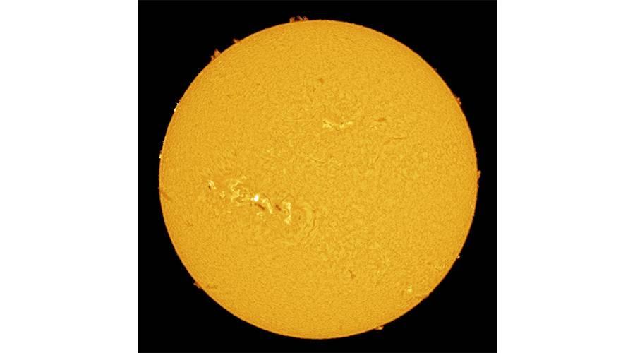 مرصد الختم الفلكي بأبوظبي يوثق نشاط «البقع الشمسية» (فيديو)