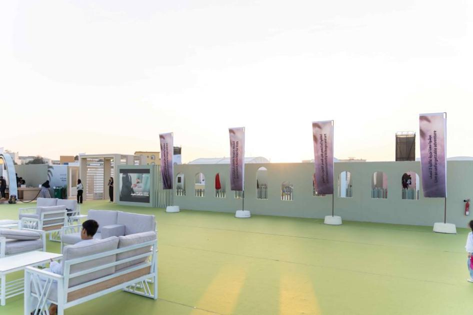 «أبوظبي للإسكان» تضيء على الخدمات الرقمية