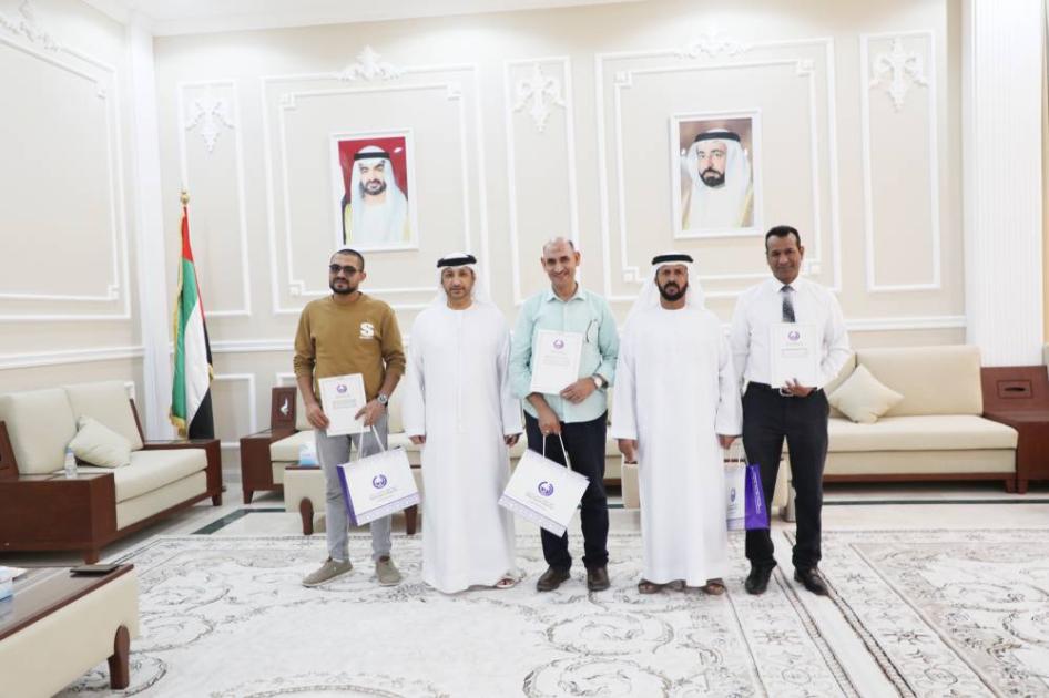 الذيد يكرّم معلمي اللغة العربية احتفاءً باليوم العالمي