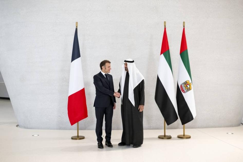 محمد بن زايد يبحث مع ماكرون العلاقات التاريخية والاستراتيجية