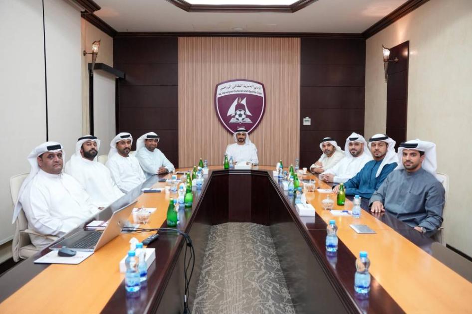 مجلس إدارة الحمرية يناقش ترتيبات استضافة كأس آسيا للشراع