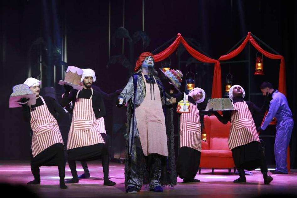 «أمونة والخاتم» تنتصر للعلم في «الإمارات لمسرح الطفل»