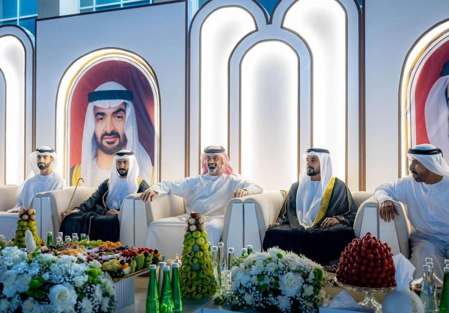 عمار بن حميد والشيوخ يحضرون أفراح الكتبي