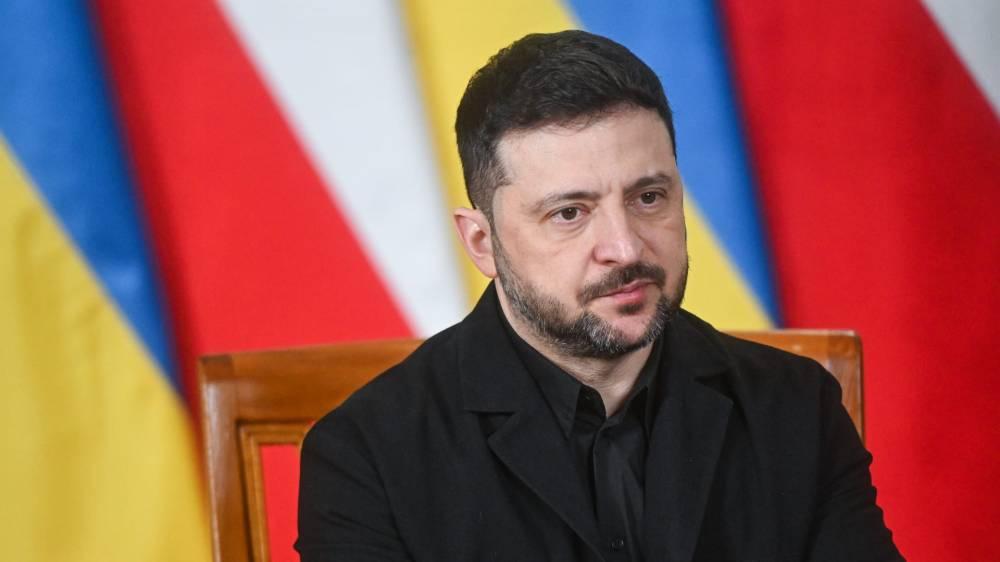 زيلينسكي: اتفاق إنهاء الحرب يجب أن يوقع من أوكرانيا وروسيا وأمريكا وأوروبا