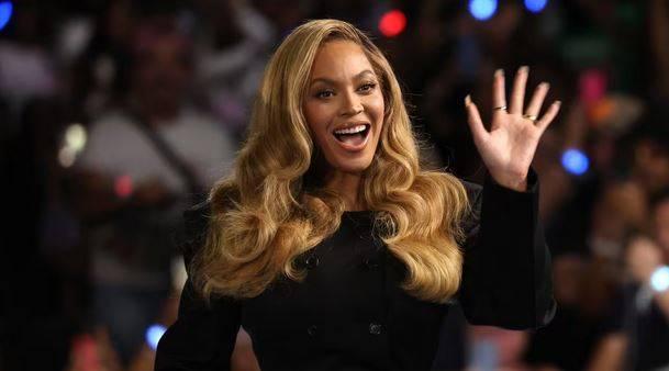 بيونسيه تنضم لقائمة المليارديرات | صحيفة الخليج