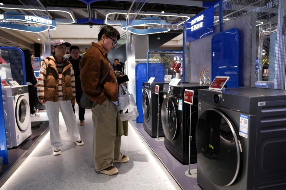 توسع النشاط الصناعي في الصين لأول مرة منذ مارس