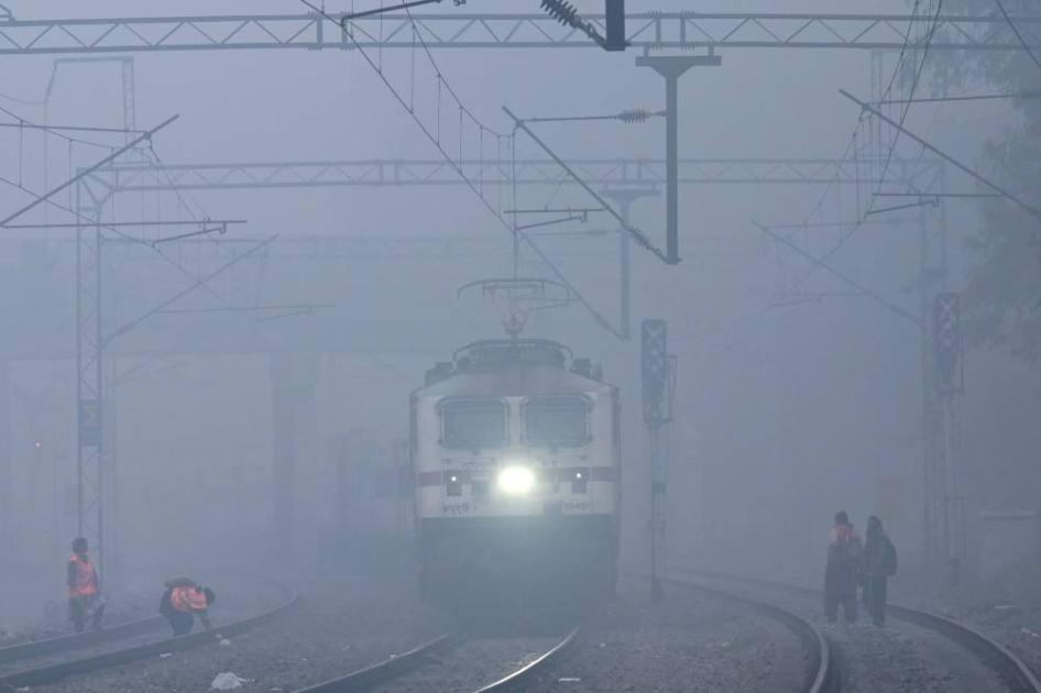 100 إصابة في حادث تصادم قطارين في الهند