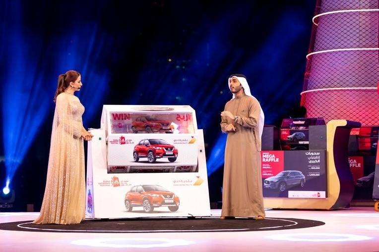 بدء العدّ التنازلي لسحوبات الجوائز الكبرى في «دبي للتسوق»