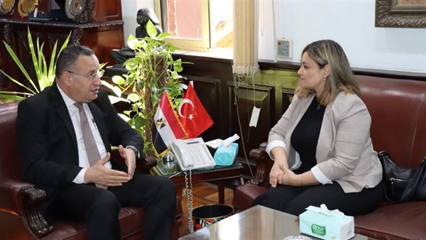 رئيس جامعة الإسكندرية يستقبل قنصل عام تركيا لبحث تعزيز التعاون الأكاديمي والثقافى