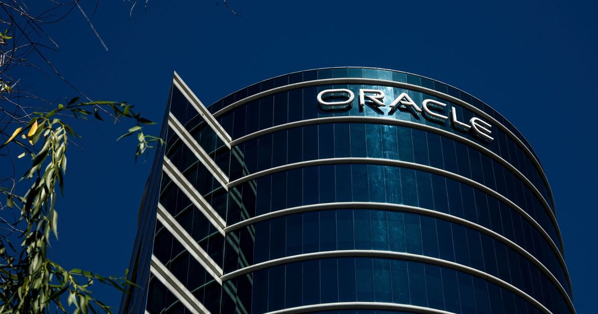 أوراكل” ترجئ مواعيد إنجاز مراكز بيانات تطوّرها لصالح “OpenAI