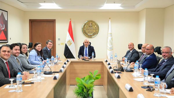 وزير التعليم يستعرض مع المدير الإقليمي للبنك الدولي خطط تطوير المنظومة التعليم