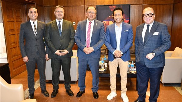 حقيقة تعيين الفنان سامح حسين بجامعة حلوان